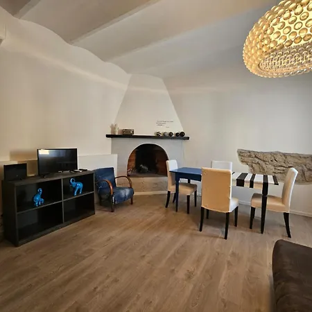 Apartment Be Your - La Casetta Vicino Al Porto