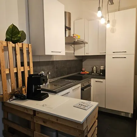 Apartment Be Your - La Casetta Vicino Al Porto *