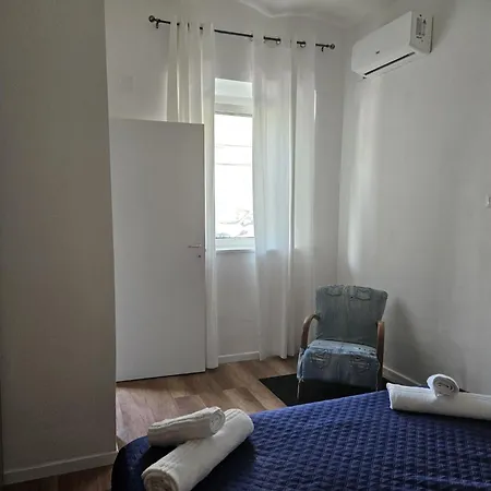 Apartment Be Your - La Casetta Vicino Al Porto